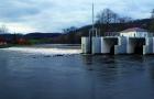 Ansicht der Wasserkraftanlage Öblitz bei Goseck von unterstrom.